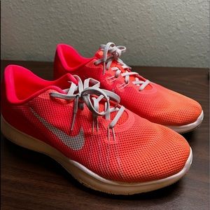 NWOT nike athletic shoes